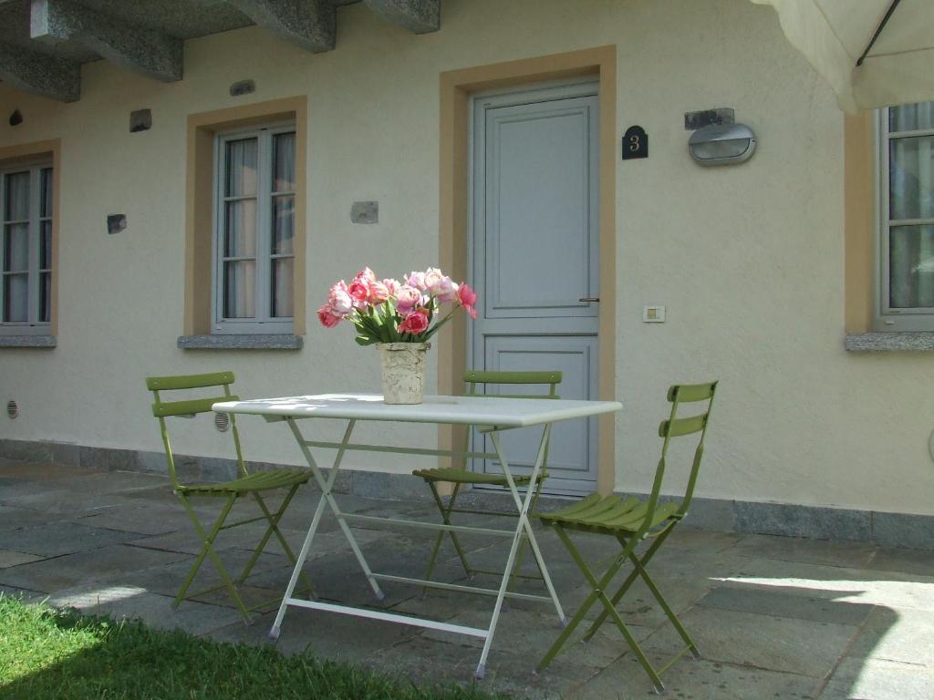 Villa Edy Apartments Tremezzina Pokoj fotografie