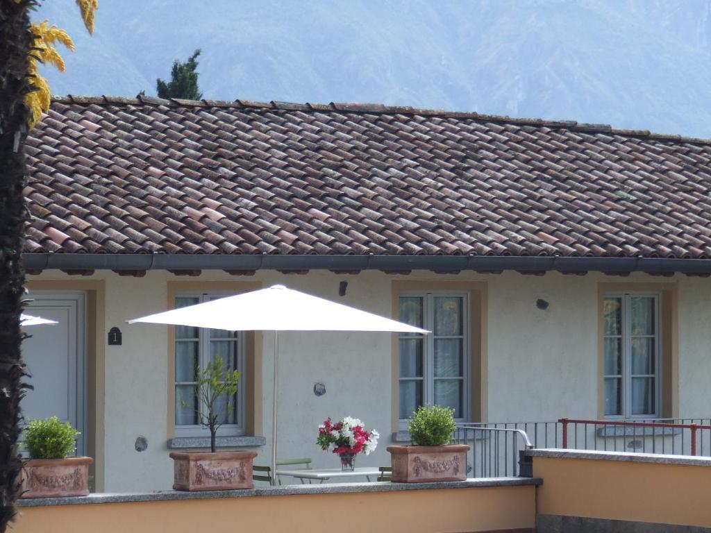 Villa Edy Apartments Tremezzina Pokoj fotografie