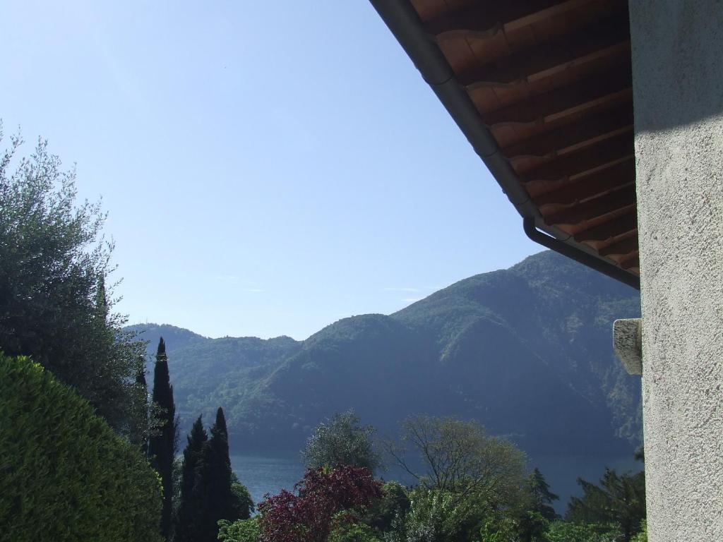 Villa Edy Apartments Tremezzina Pokoj fotografie